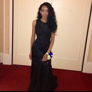 Black prom dress